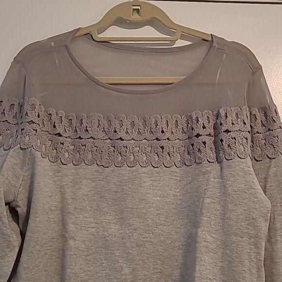 Venus women's XL grey sweater - Picture 2 of 6